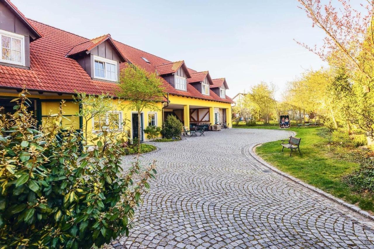Pension Sankt Urban Sommerach Exterior photo